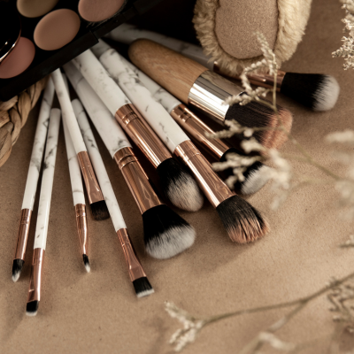Makeup Brushes & Tools