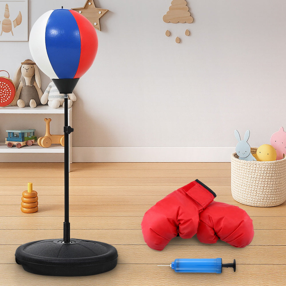 BOXING-A-KID-BL-202509031810-06.jpg