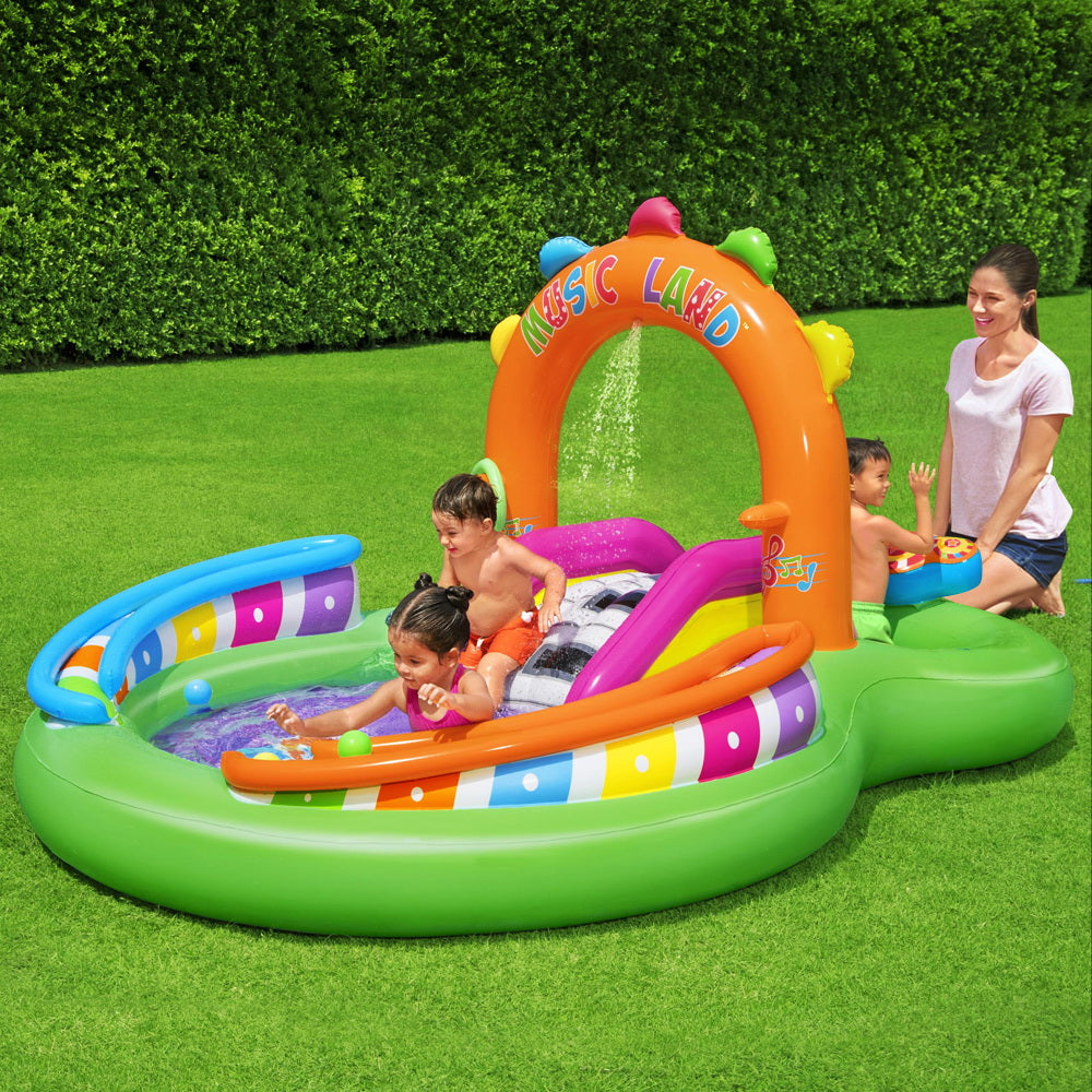 BW-POOL-PLAY-53117-07.jpg