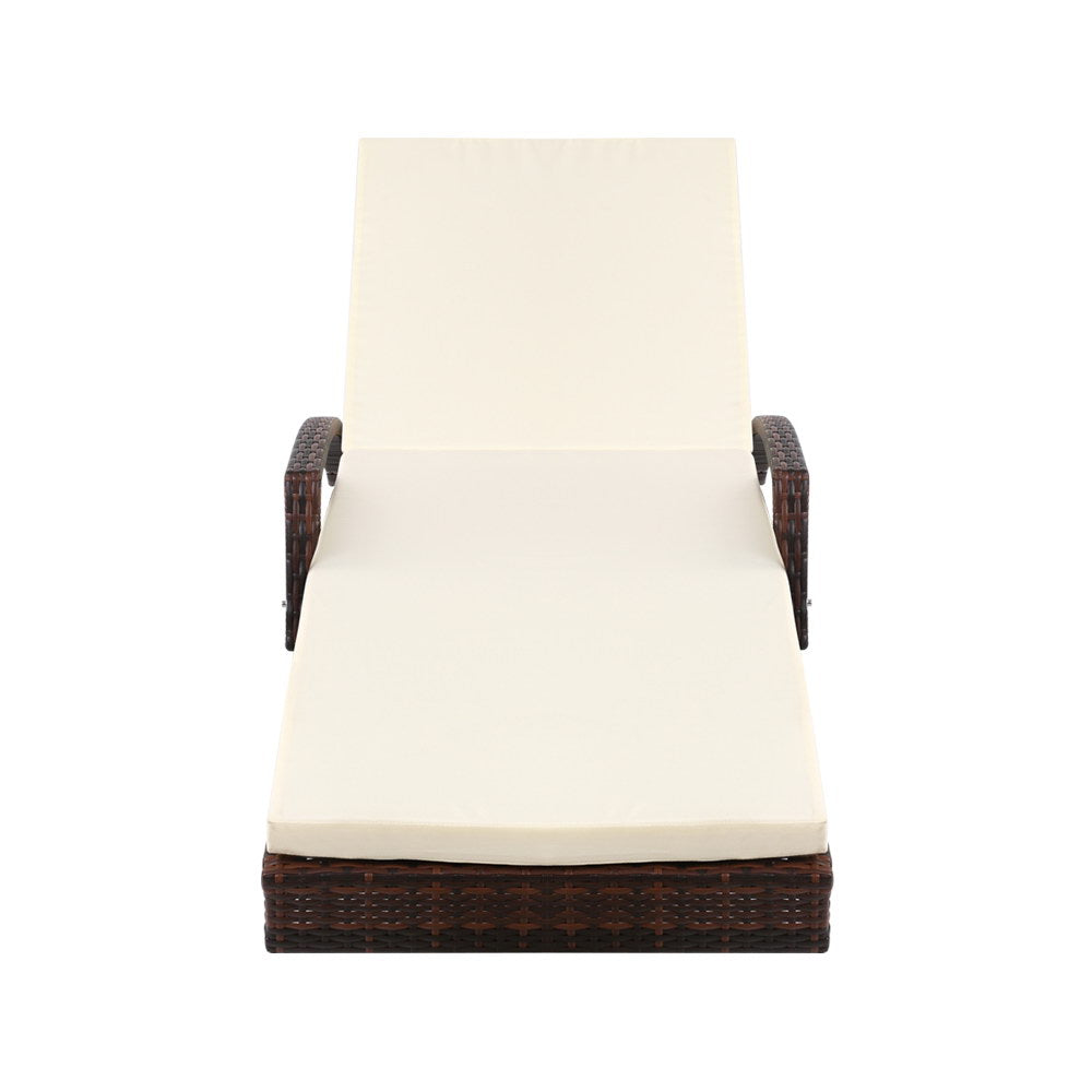 FF-LOUNGE-ARM-BR-202502281638-02.jpg