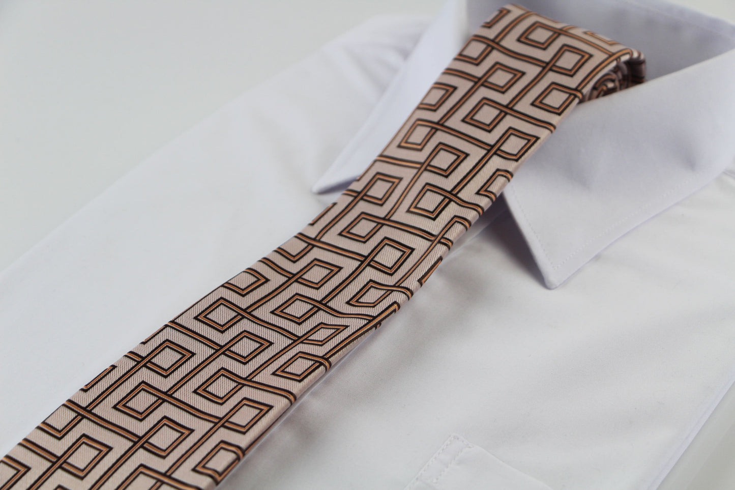 Mens Dusty Pink With Brown Maze Patterned 8cm Neck Tie
