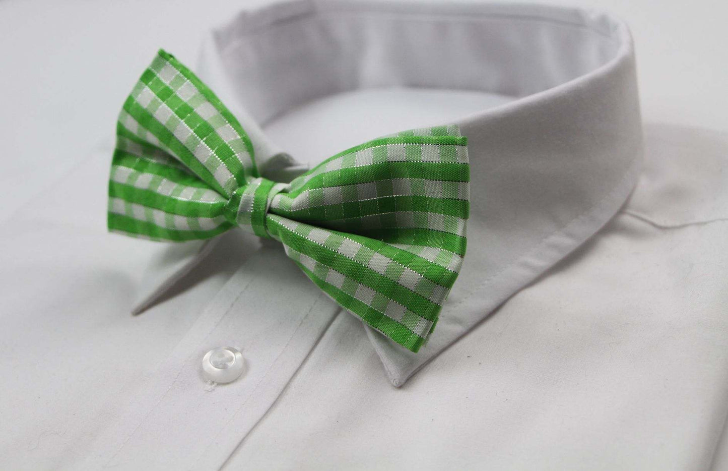 Mens Green & White Plaid Patterned Tinsel Bow Tie