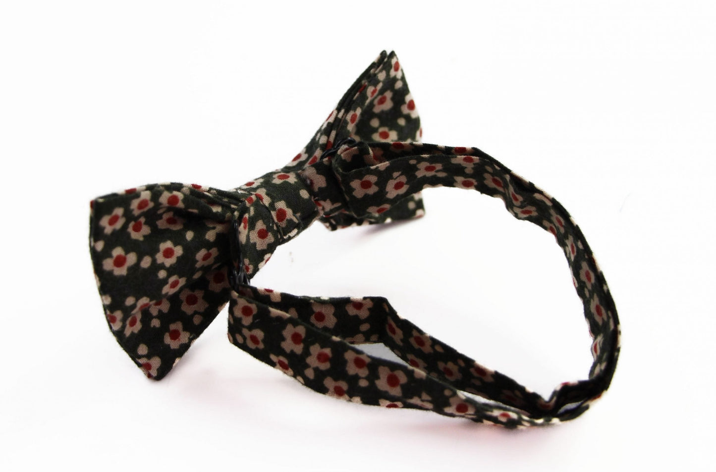 Mens Green With Cream & Red Flowers Cotton Bow Tie & Pocket Square Set