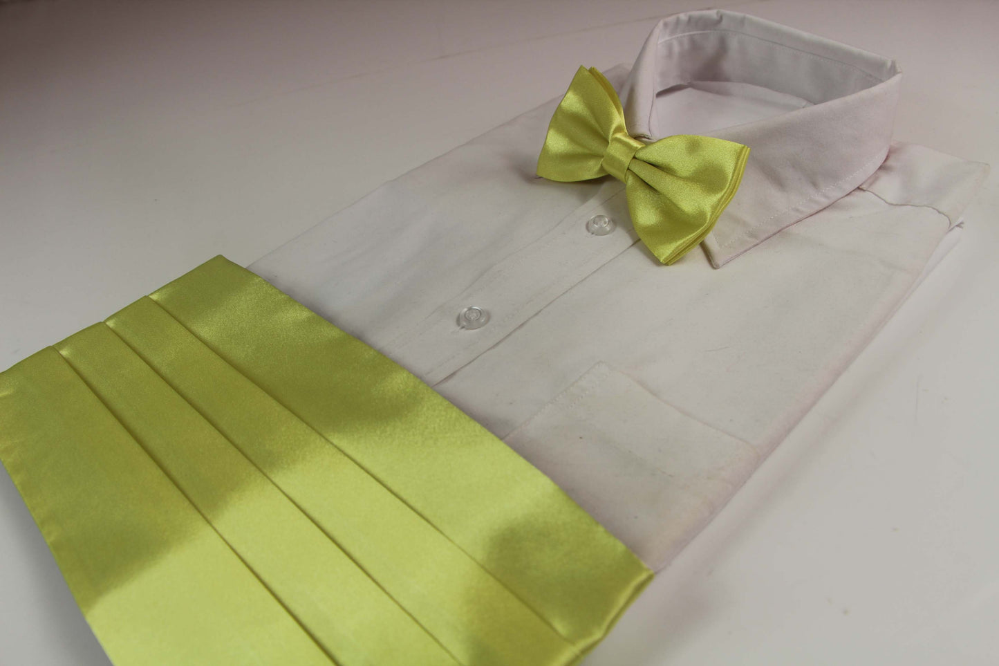 Mens Lime Cummerbund & Matching Plain Bow Tie Set