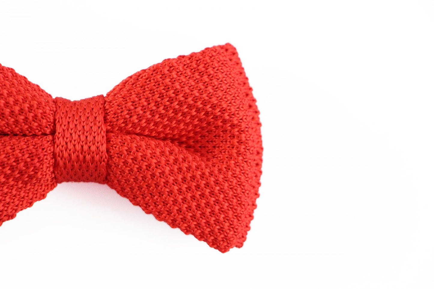 Mens Red Cross-Hatched Knitted Bow Tie