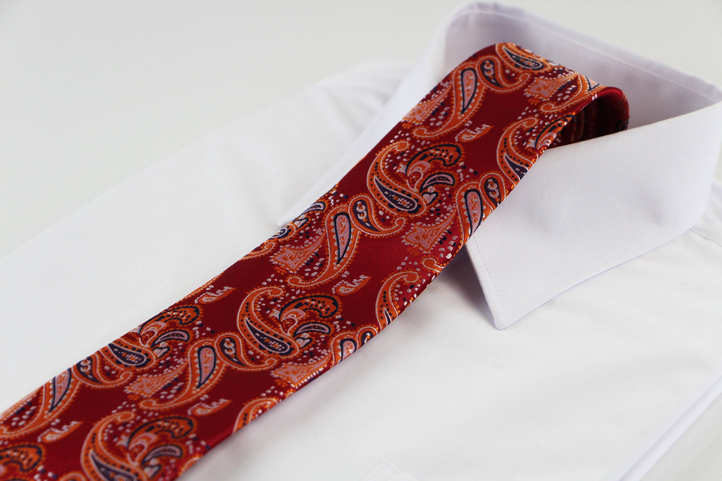 Mens Red & Orange Paisley Patterned 8cm Neck Tie