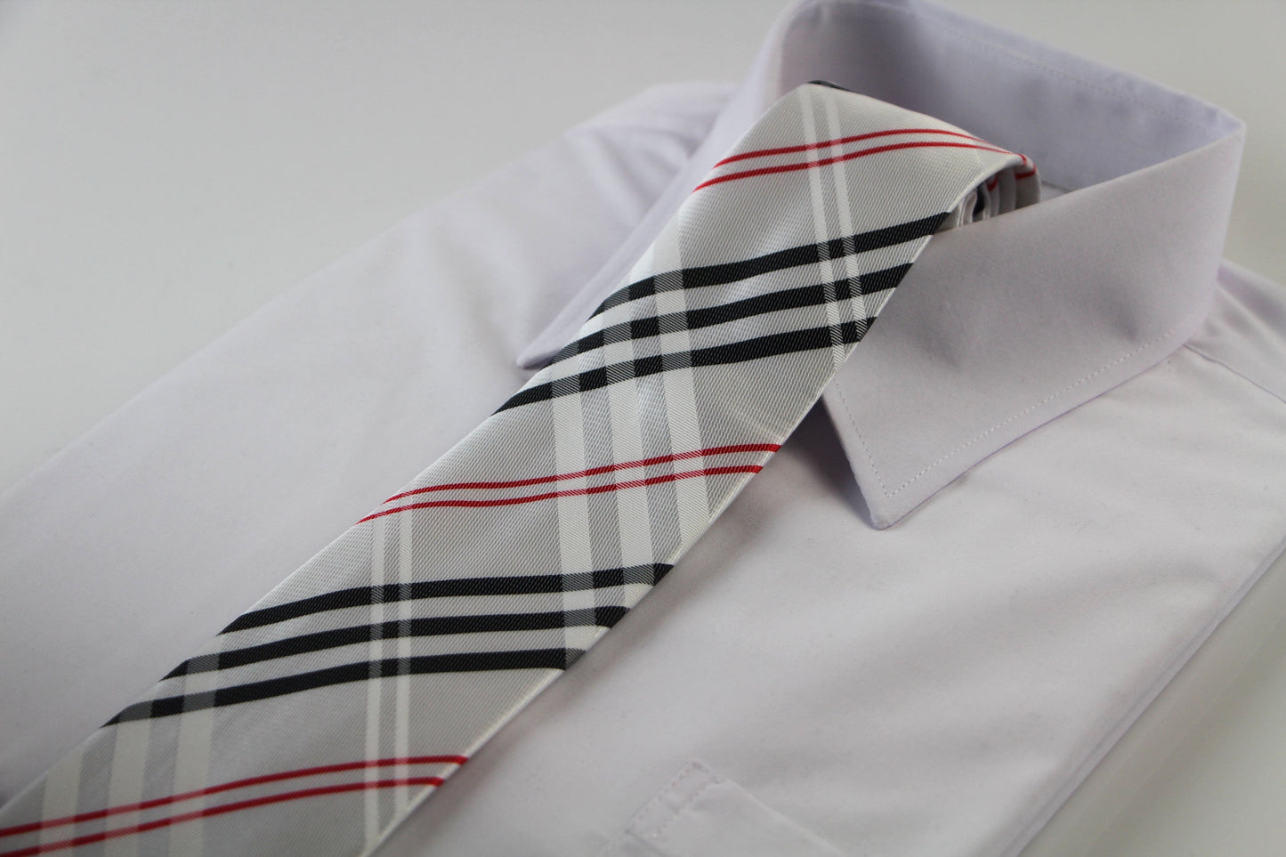 Mens White, Black & Red Plaid Striped Patterned 8cm Neck Tie