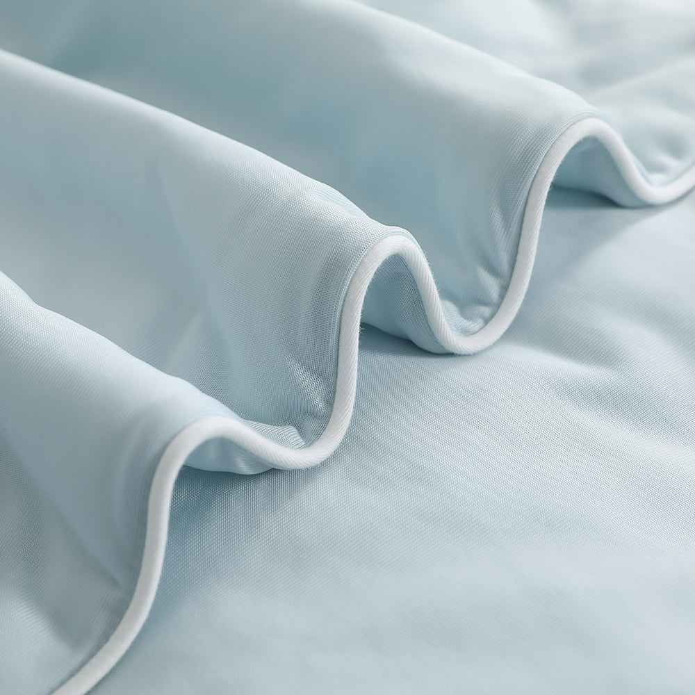 QUILT-COOL-BL-D-91742-02.jpg
