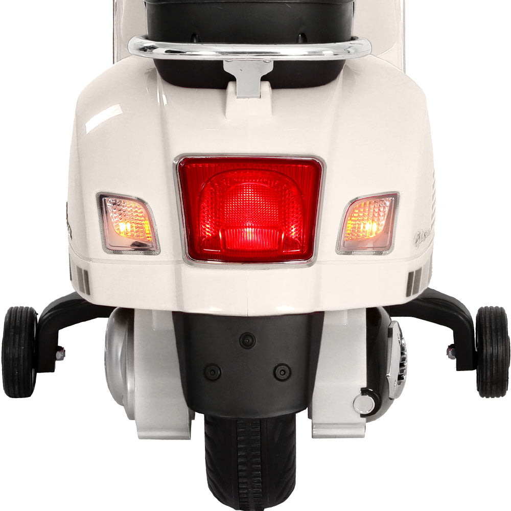 RCAR-MBIKE-VESPA-WH-95238-03.jpg