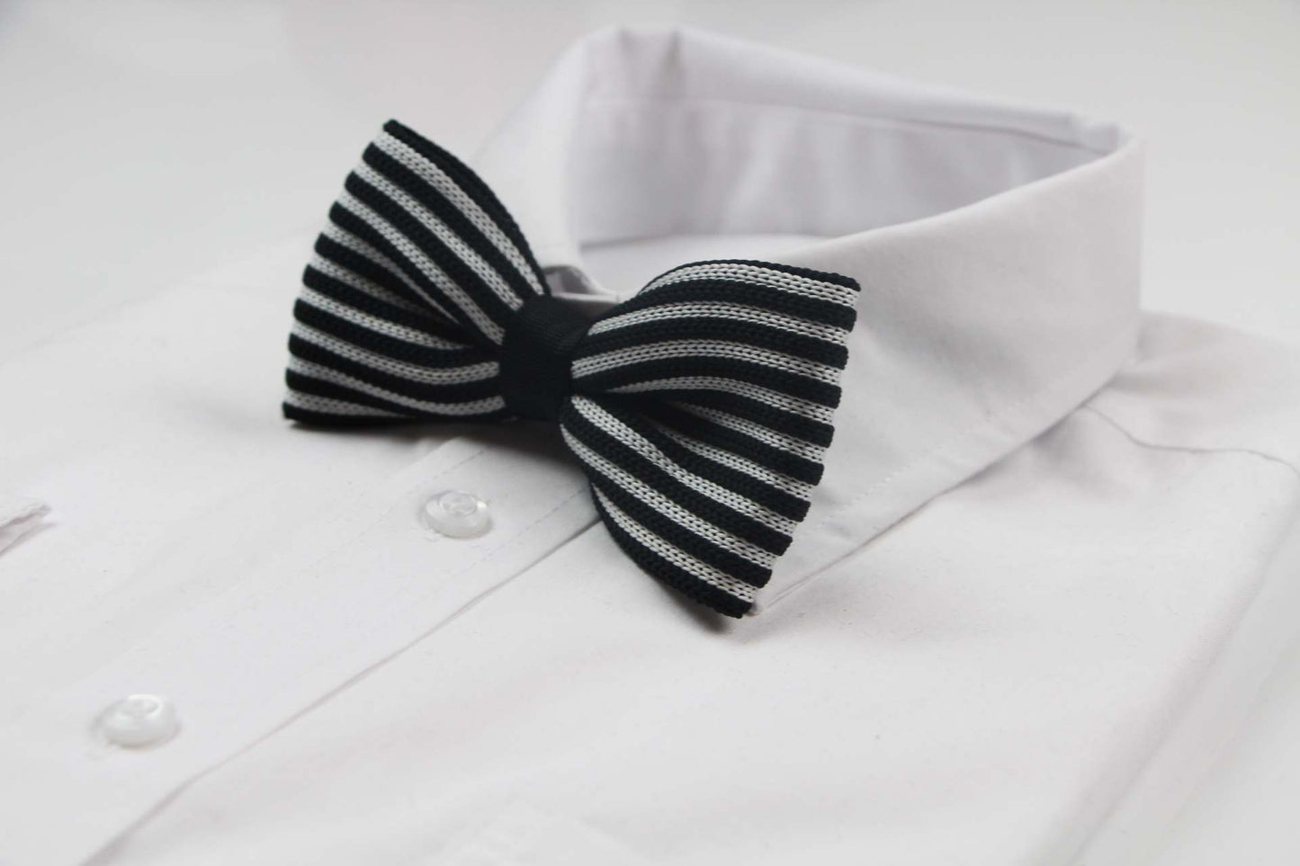 Mens Black & White Horizontal Stripe Knitted Bow Tie