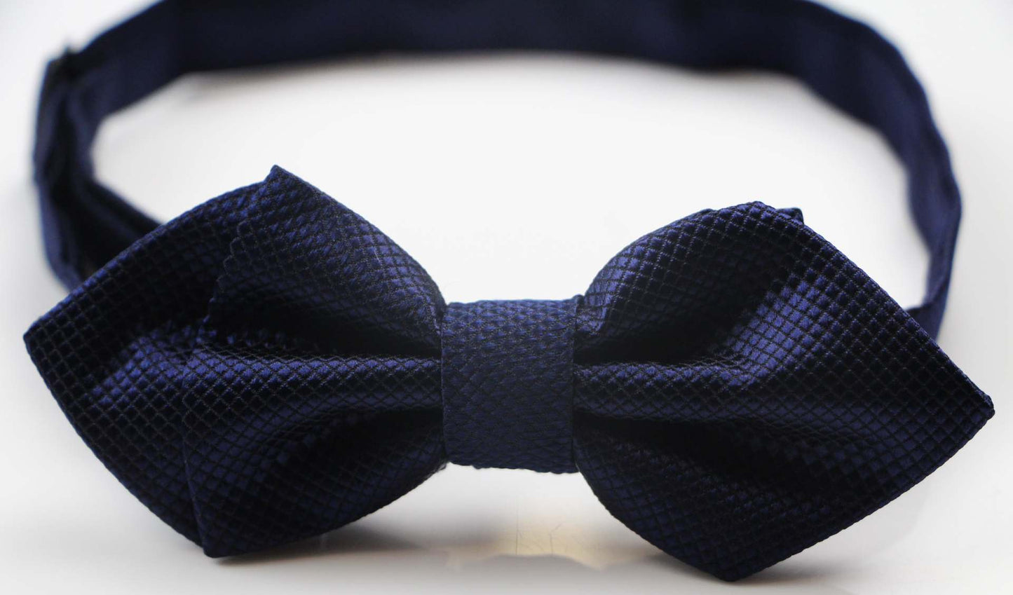 Mens Navy Diamond Shaped Checkered Bow Tie