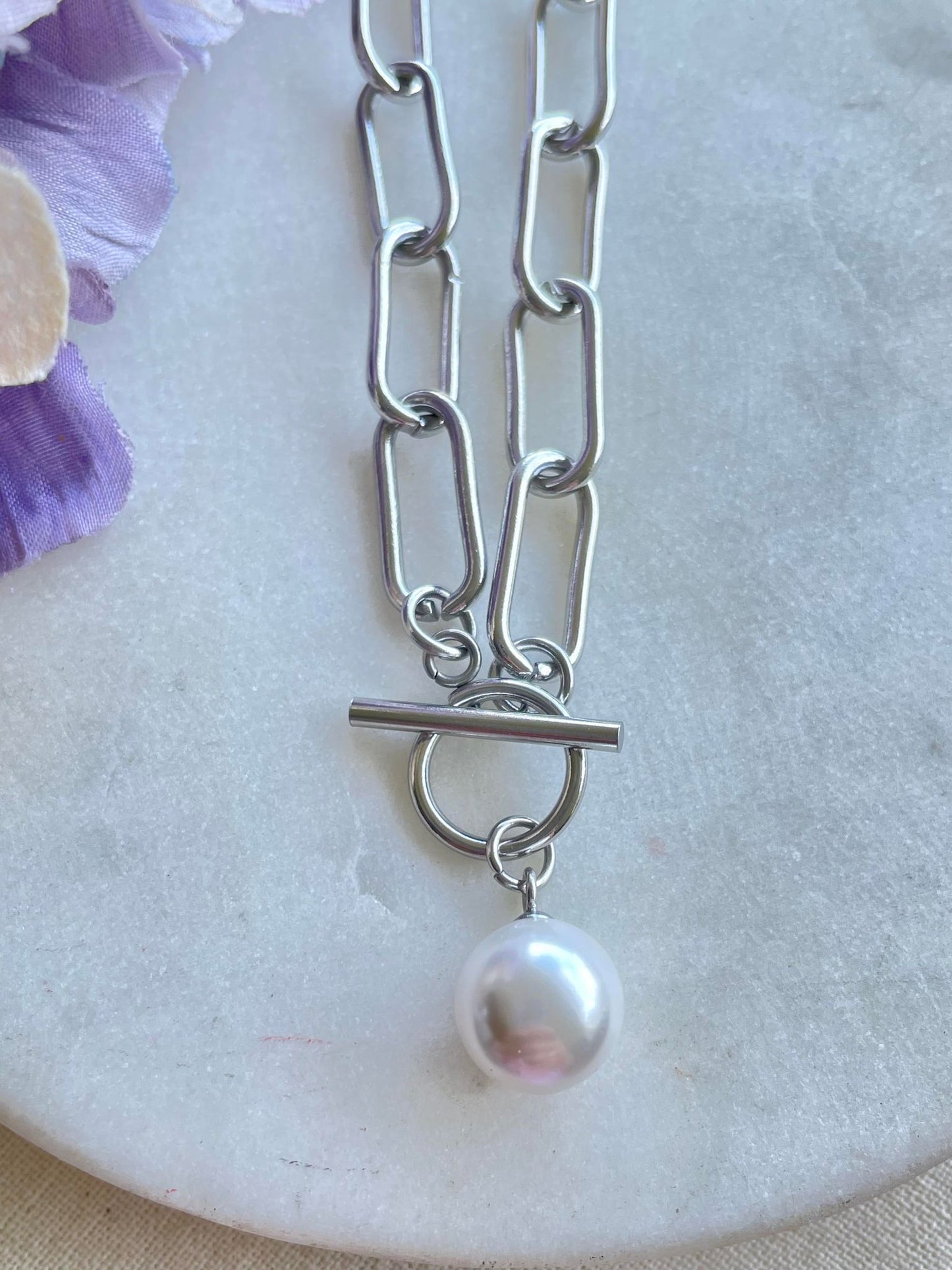 All knotted up with a pearl - silver