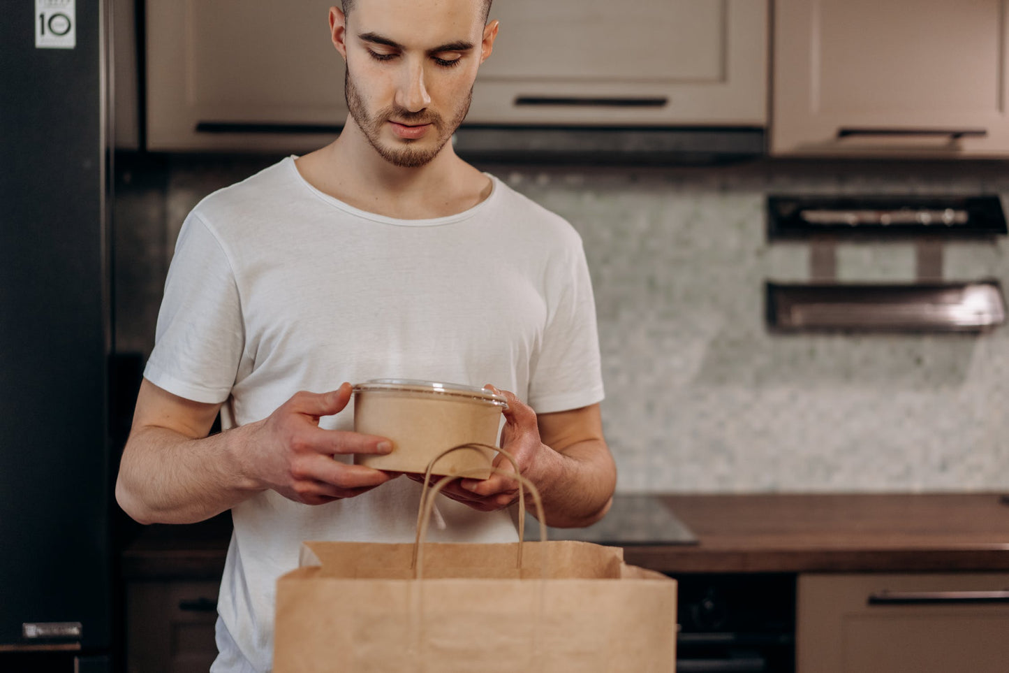 50 X Brown Kraft Paper Food Bowls And Lids 1000Ml