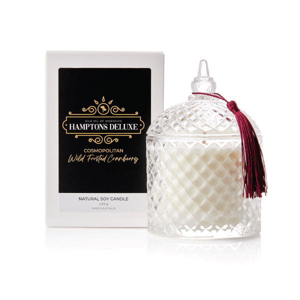 Hamptons Deluxe Medium Candle - Cosmopolitan - Wild Frosted Cranberry