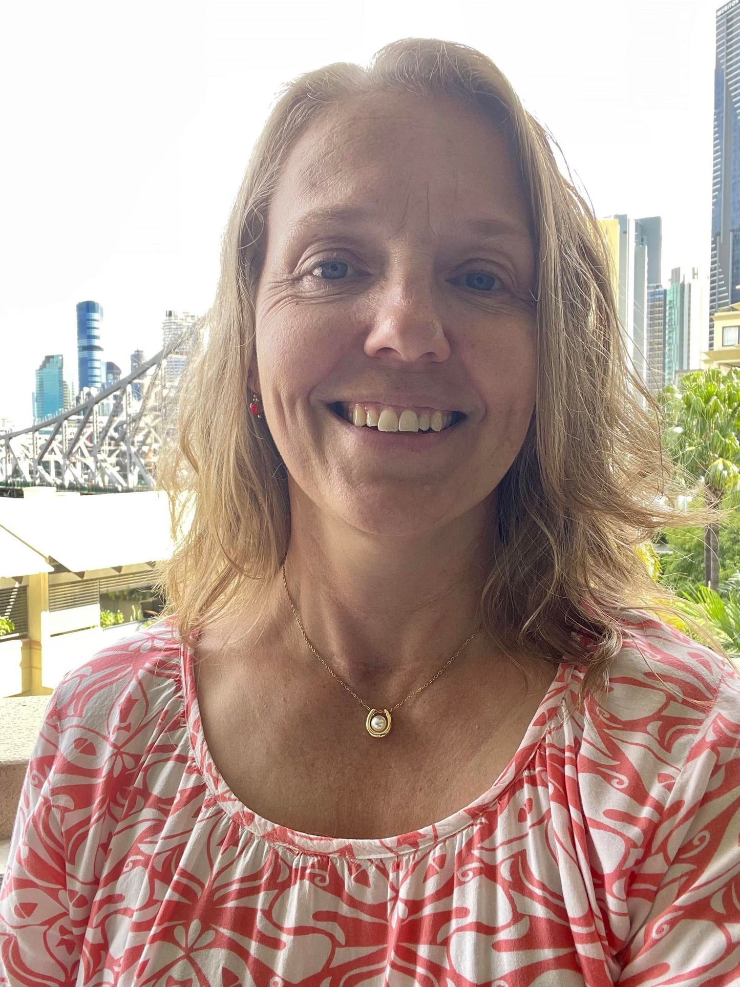 Hold onto the pearl necklace – Tarnish Proof Jewellery