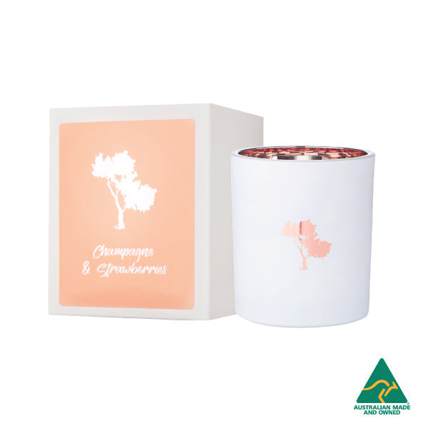 LUXE NATURAL SOY CANDLE - CHAMPAGNE & STRAWBERRIES