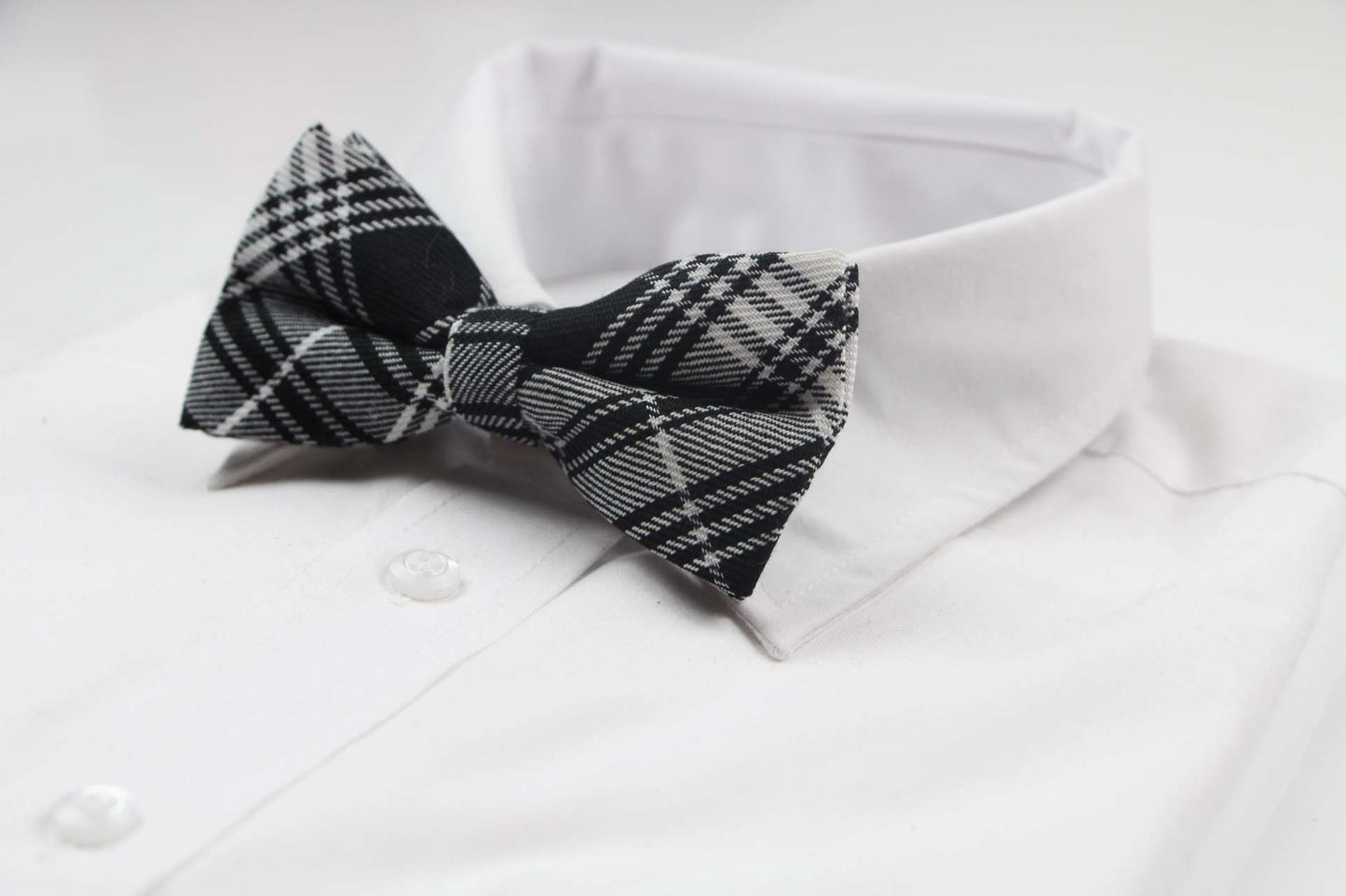 Mens Black & White Plaid Patterned Cotton Bow Tie