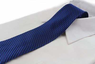 Mens Blue Zig Zag 8cm Patterned Neck Tie