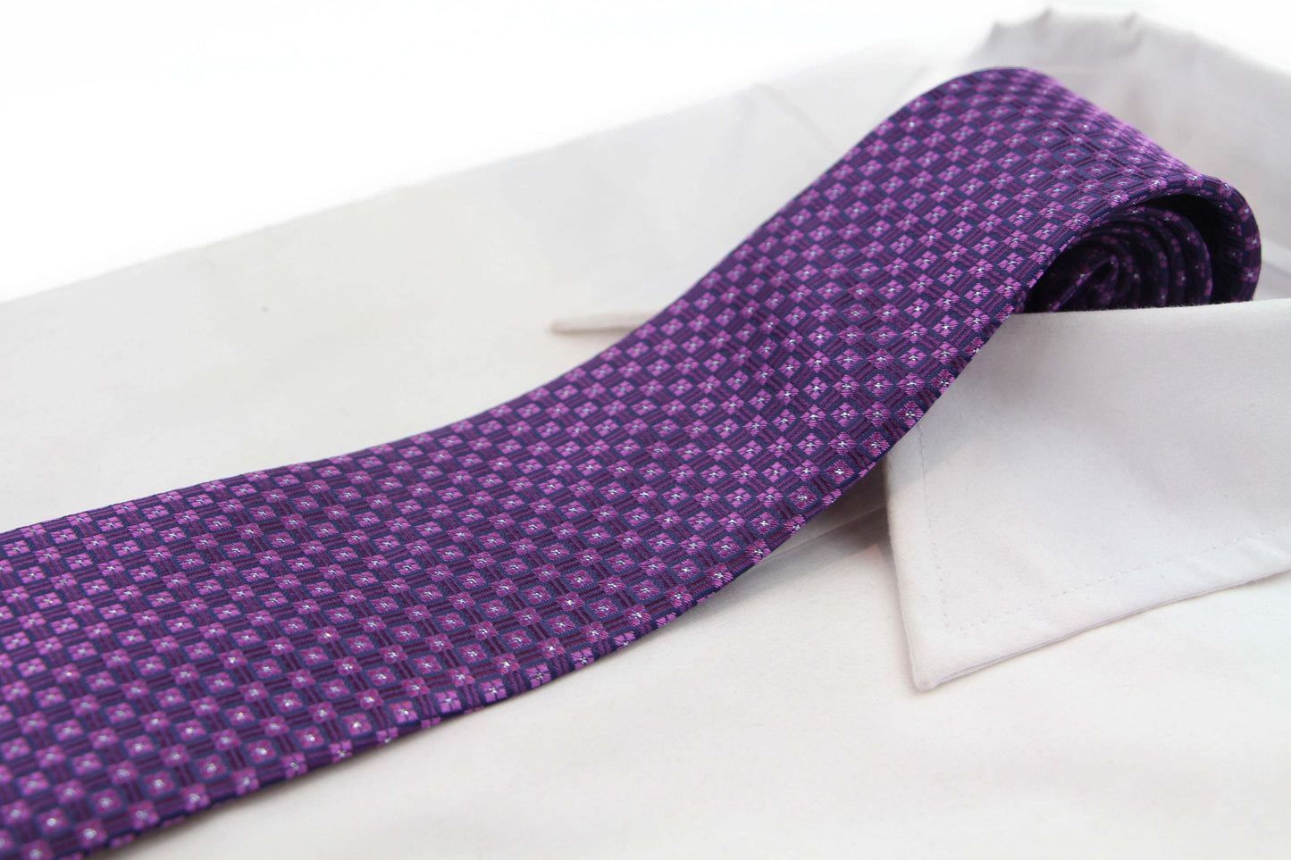 Mens Purple Cubes & Squares 8cm Patterned Neck Tie
