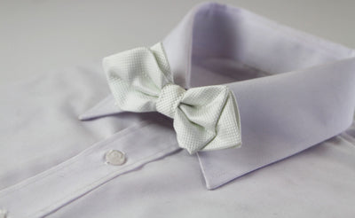 Mens White Diamond Shaped Checkered Bow Tie