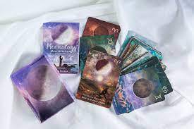 Moonology (TM) Manifestation Oracle: A 48-Card Deck and Guidebook