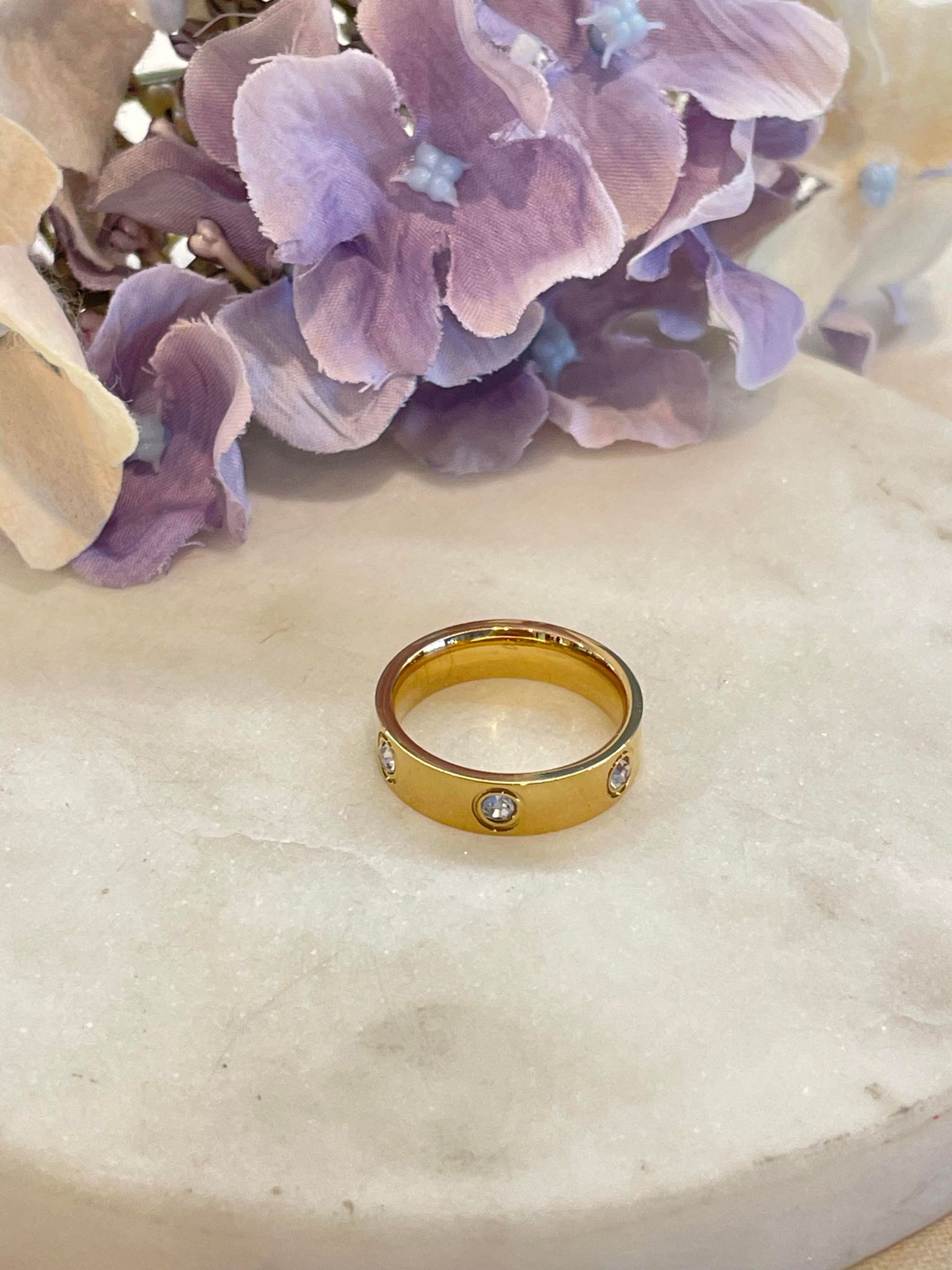 Solid gold with bling ring - size 8 – Tarnish Proof Jewellery