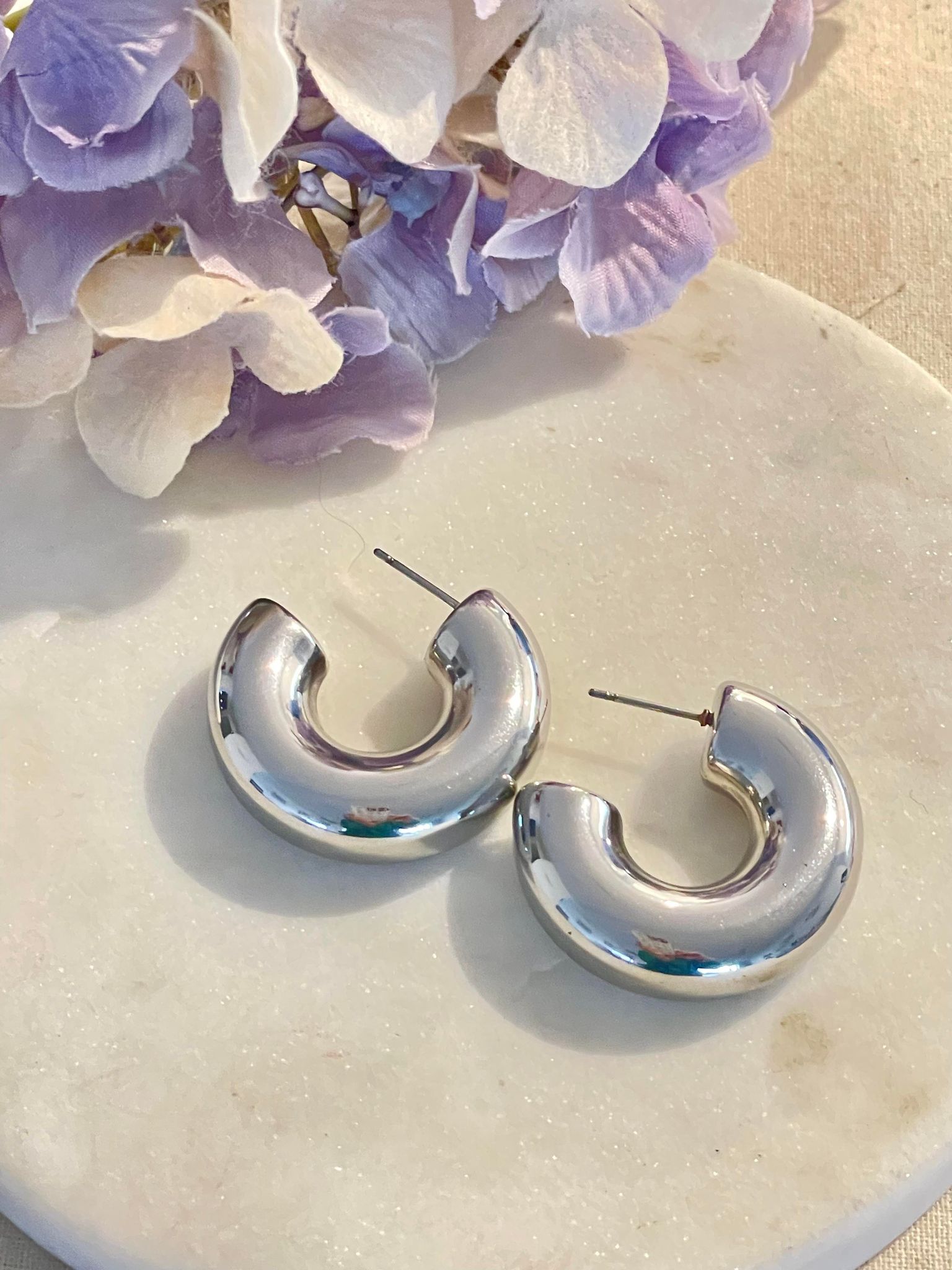 Solid silver hoop – Tarnish Proof Jewellery