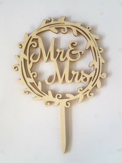 Wooden Cake Topper Mr&Mrs (In A Circle)