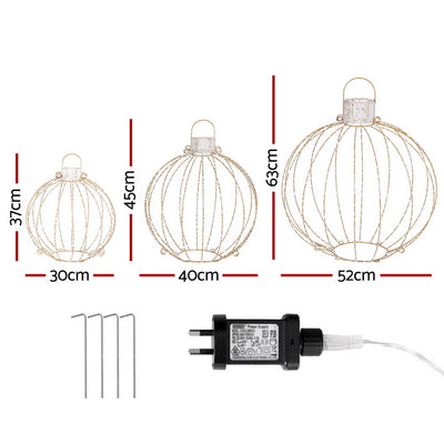 XMAS-MOT-BALL01-WARM-202508132012-01.jpg