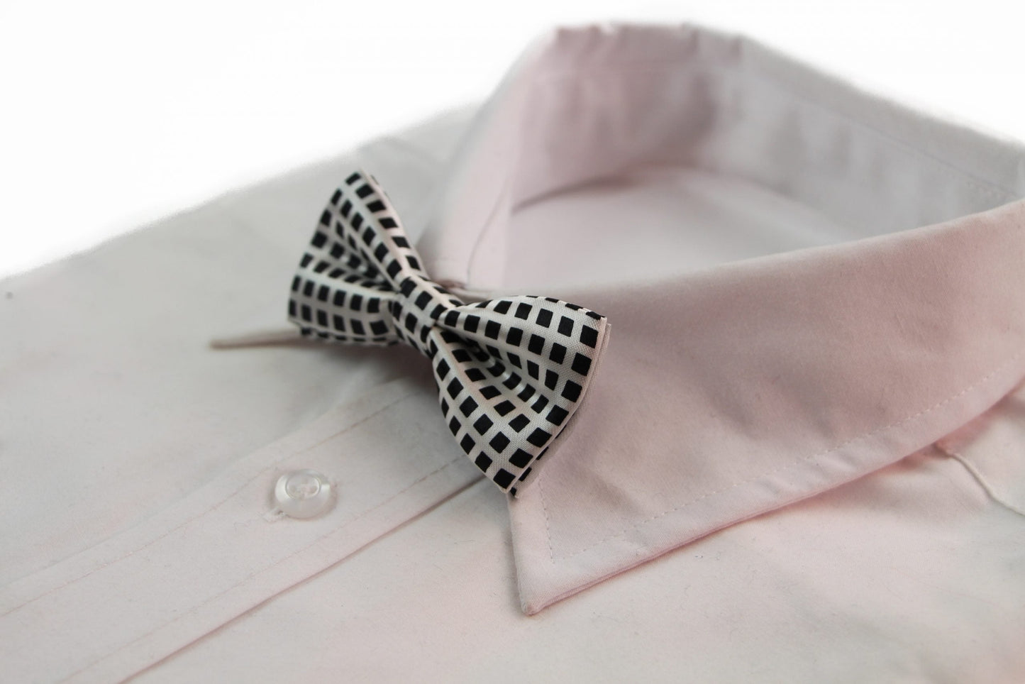 Boys Silver With Black Squares Patterned Bow Tie